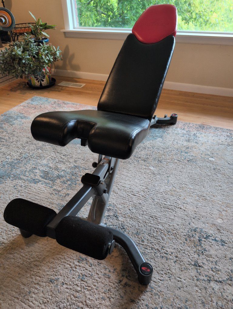 Bowflex Stowable Adjustable Weight Bench - Multiple Incline Positions