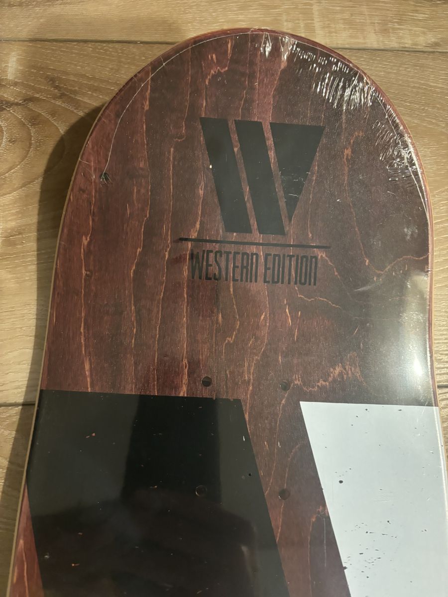 Main image 3