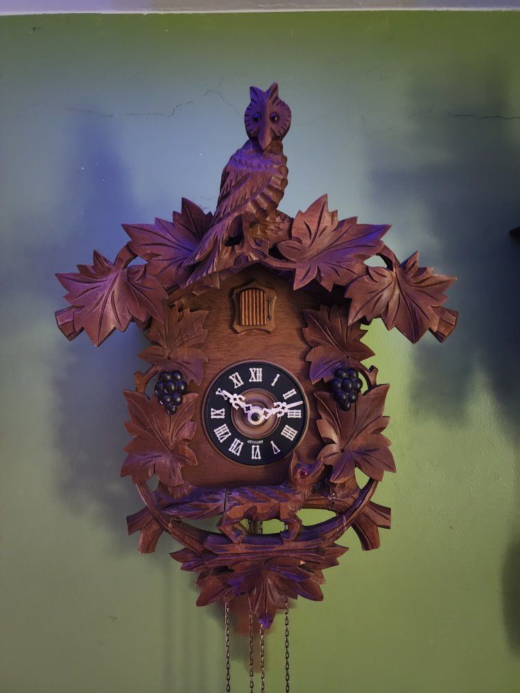 Vintage Hand-Carved Owl and Deer Cuckoo Clock - Black Forest Style Wood Wall Clock