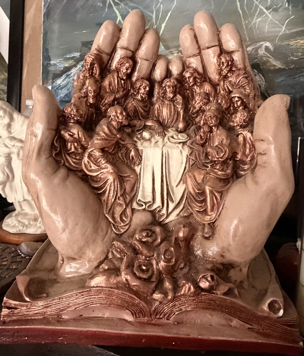 Last Supper Sculpture