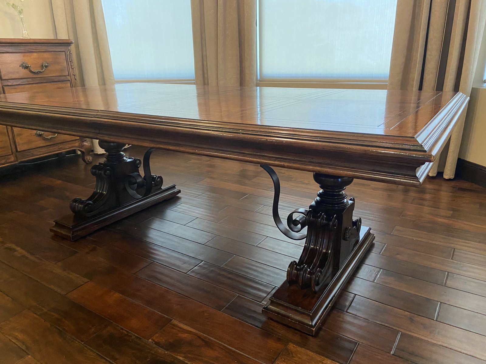 Formal Dining Table and Six Chairs.