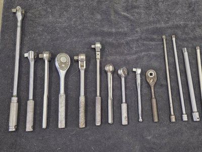 Assorted Socket Ratchets, 18" Breaker Bar and Extension Bars Lot: 1/4", 3/8", 1/2" Square-Drive Shanks