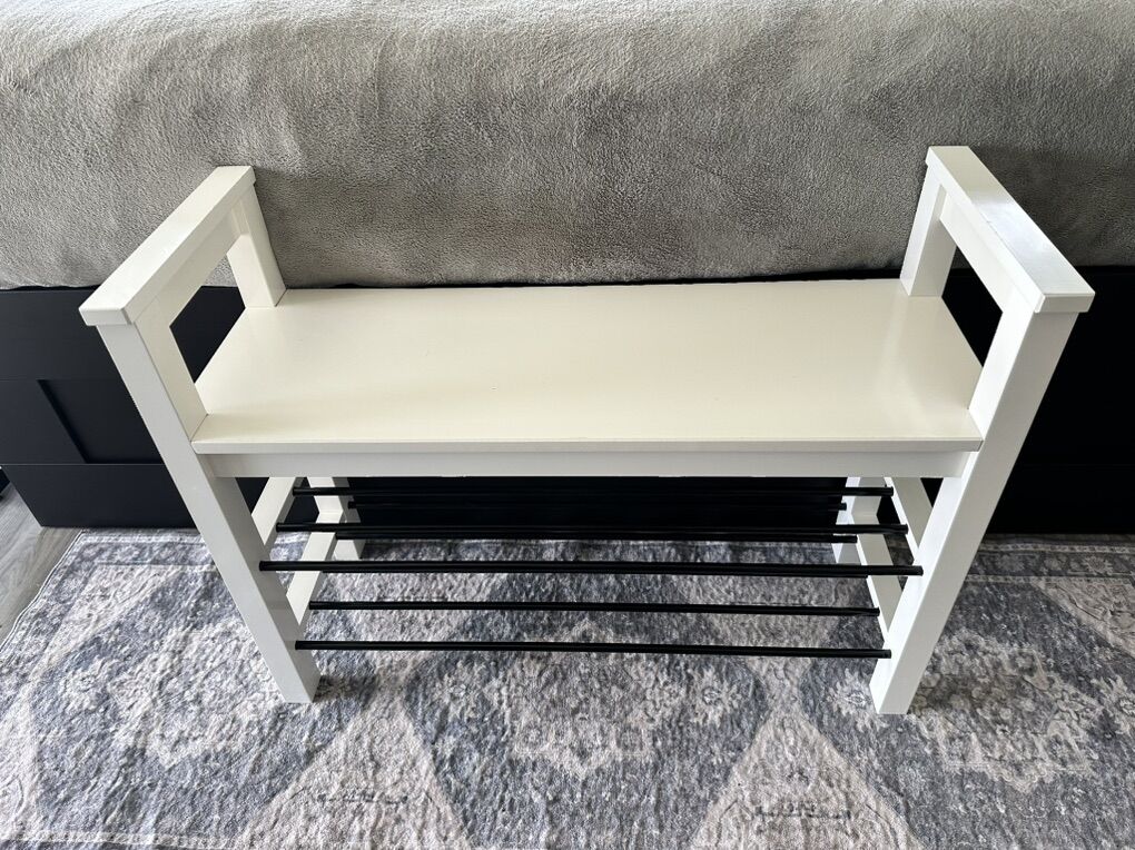 Bench w/ Arm Rests & Shoe Racks