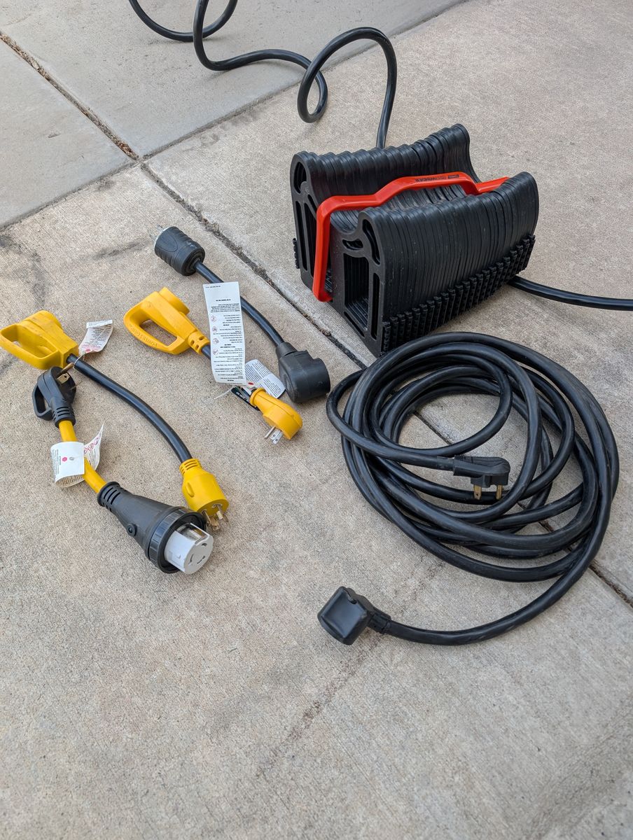 RV Electrical 30 Amp cord and dog bones