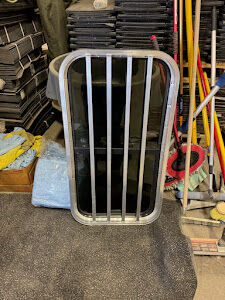 HORSE TRAILER WINDOWS AND BARS 38X20.5