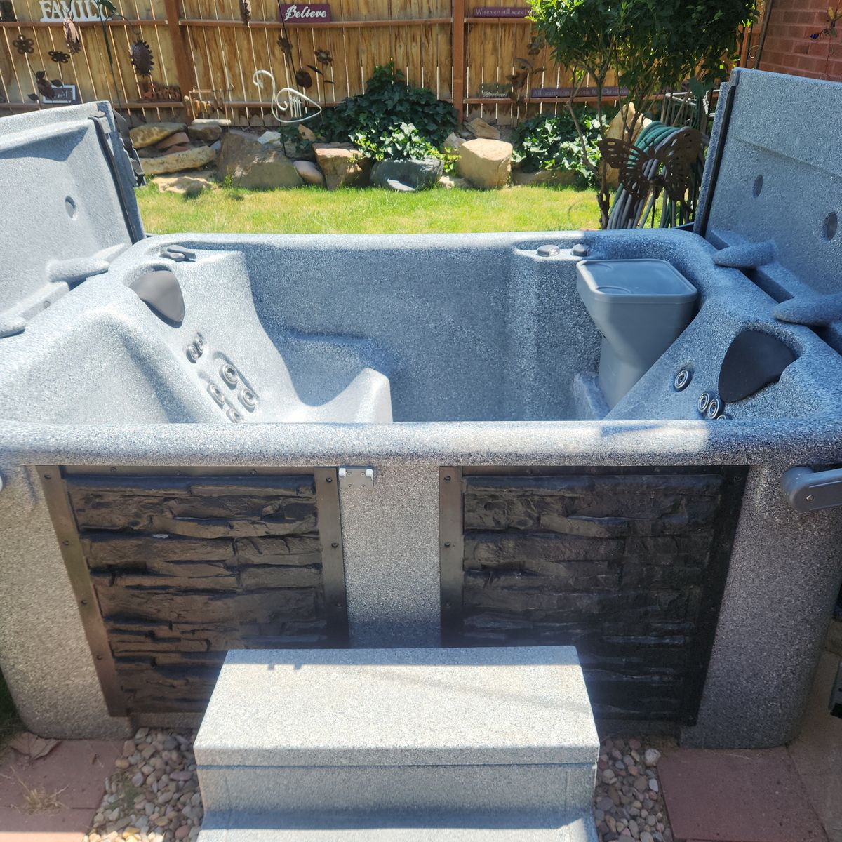 ECO SPA  - "The Original Hard Cover Spa