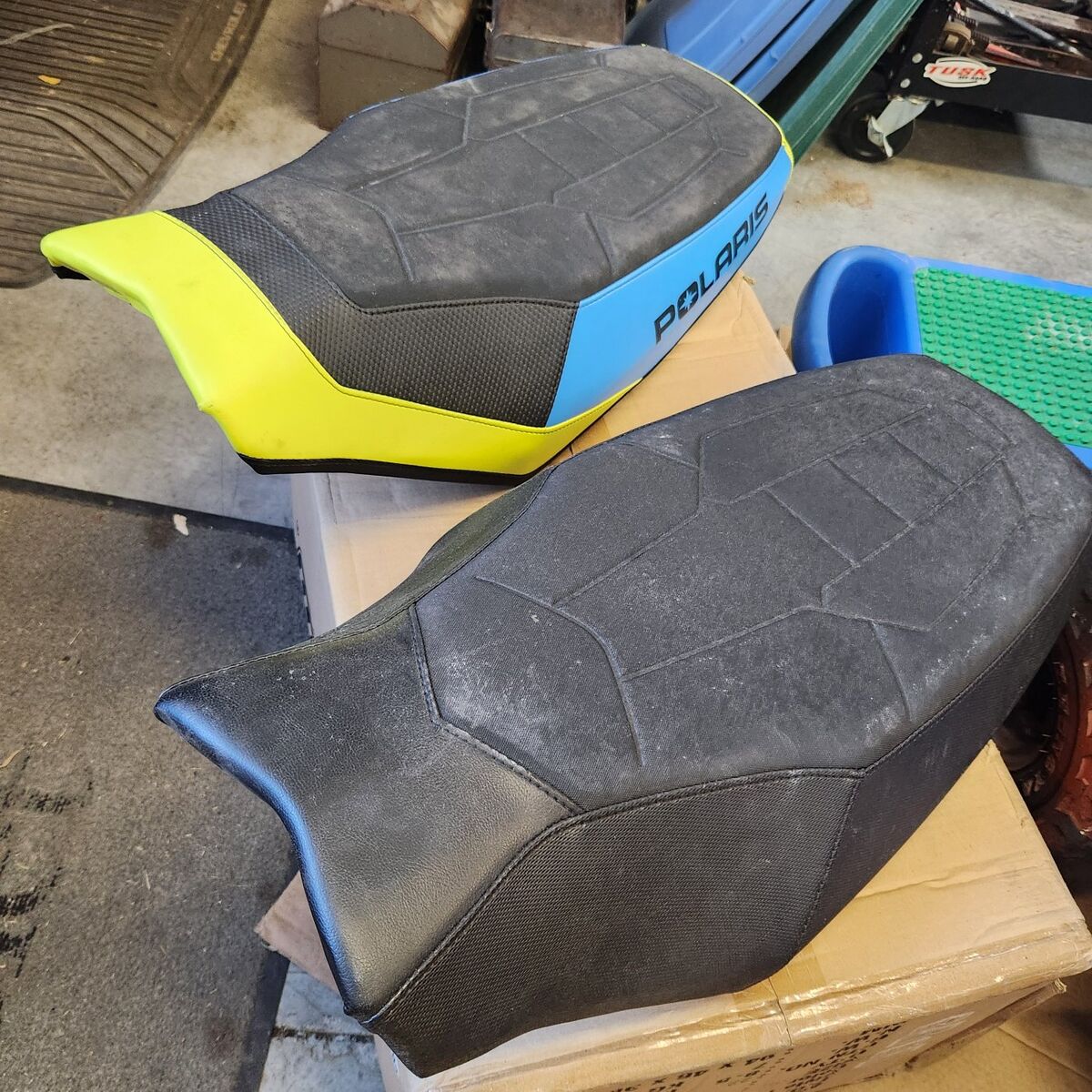 2017 Polaris Titan Snowmobile takeoff seats