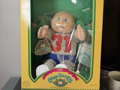 1985 Cabbage Patch Kids Doll - Glen Wilton #31 Baby Doll Original Box Birth Certificate