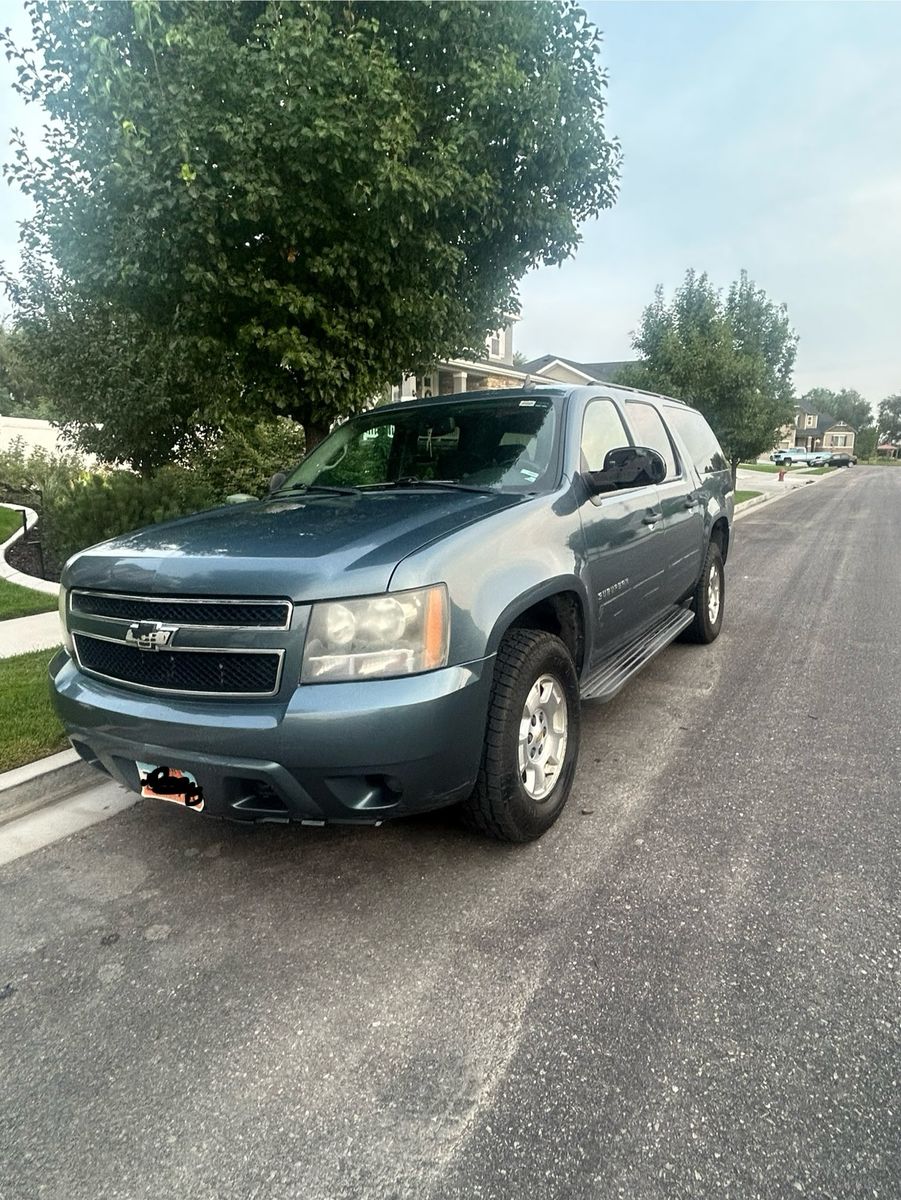 2010 Chevrolet Suburban LS
