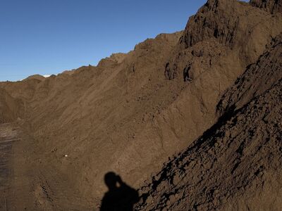 Clean fill dirt sandy fill