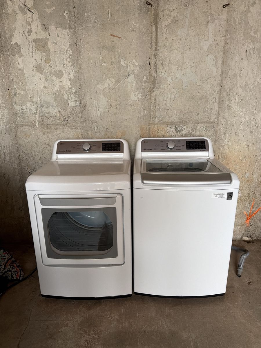 LG Washer And Dryer Combo