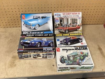 Plastic model cars