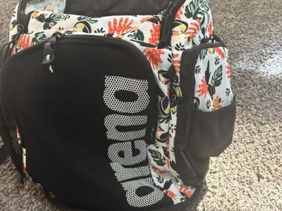 Arena Tropical Print Swim Bag