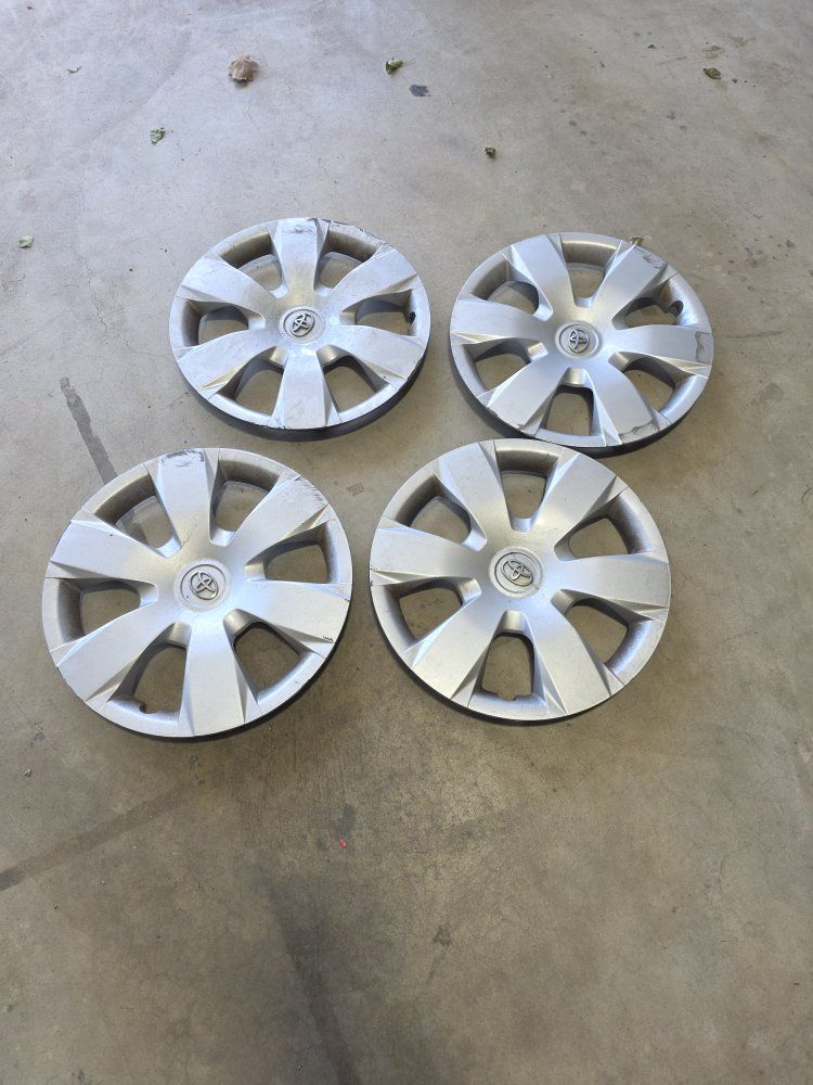 Toyota 42602-08010 16" Hubcaps (Set of 4) Silver Wheel Covers OEM