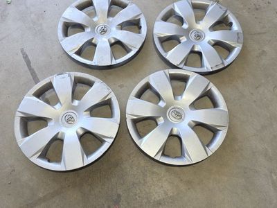 Toyota 42602-08010 16" Hubcaps (Set of 4) Silver Wheel Covers OEM