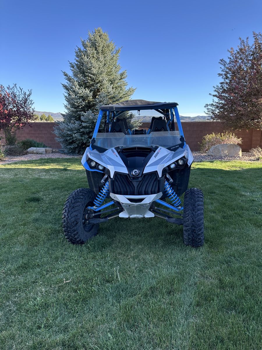 2016 Can-Am Maverick XDS