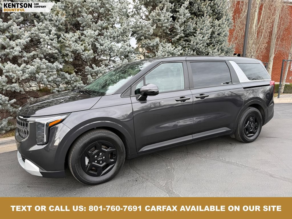 2025 Kia Carnival LXS