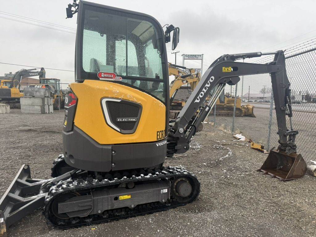 2022 Volvo ECR25 Electric Excavator.