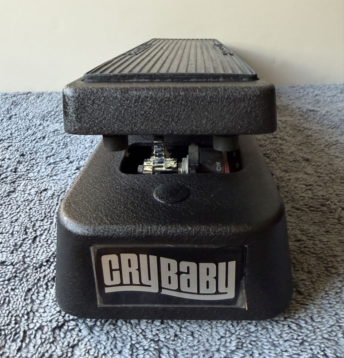 Dunlop Cry Baby 95Q Wah Wah Guitar Pedal with Original Box and Manuals
