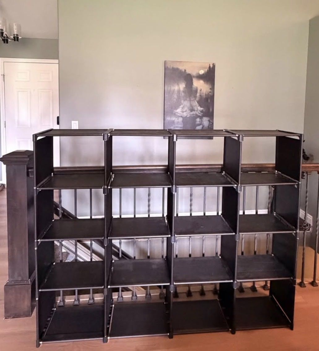 Shelf organizer