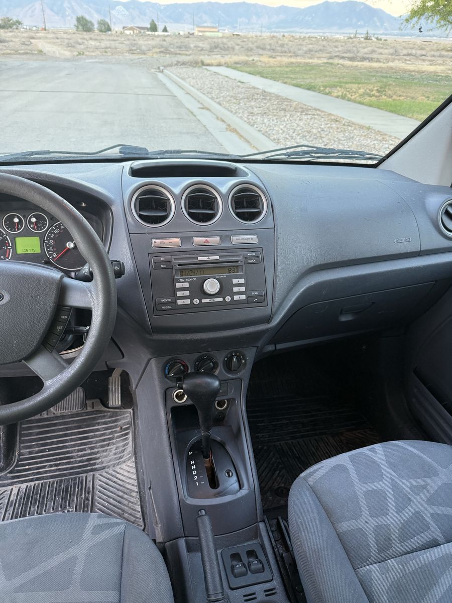 Main image 6