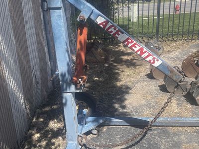 Towable Engine hoist