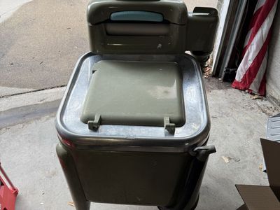 Vintage Green Maytag Wringer Washing Machinet