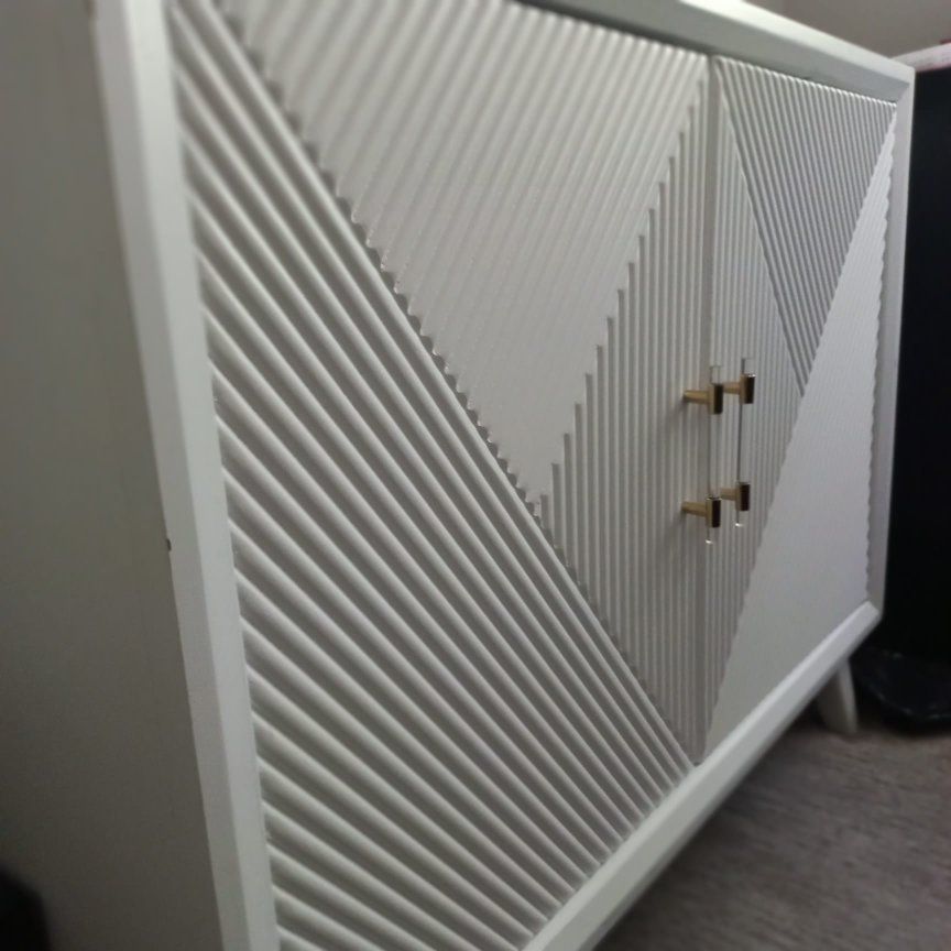 White Modern Geometric Accent Cabinet with Acrylic Handles and Interior Shelving