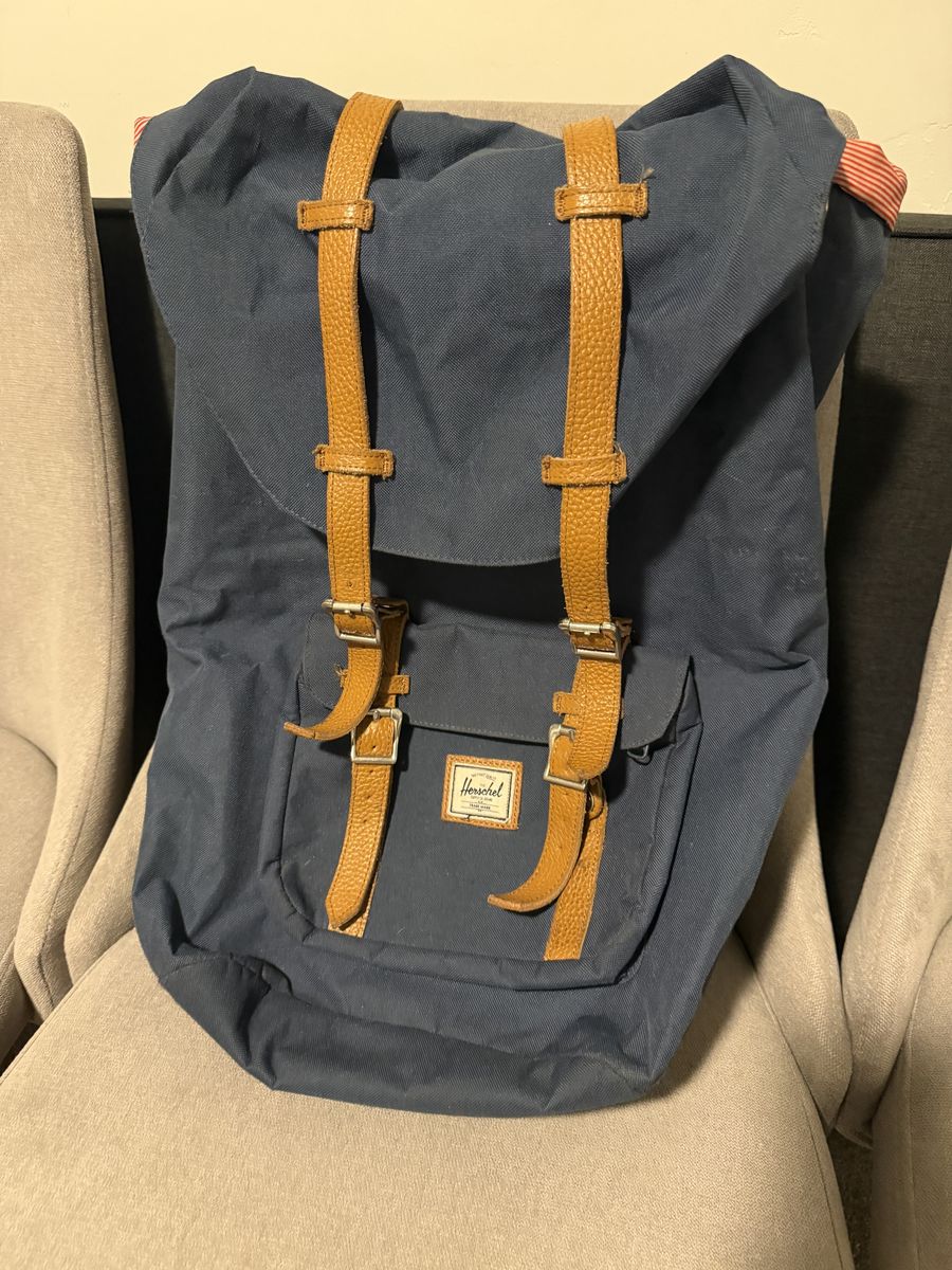 Herschel Little America backpack