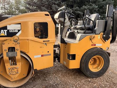 2019 Cat Roller CC34B