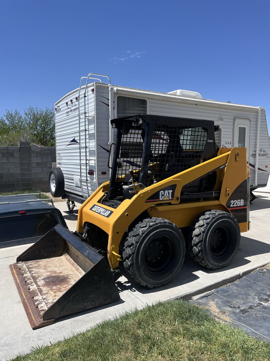 2006 Caterpillar 226B skid steer – 3,026 Hours – Strong Runner