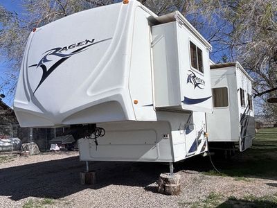 Rag'n Fifth Wheel Toy Hauler 40'