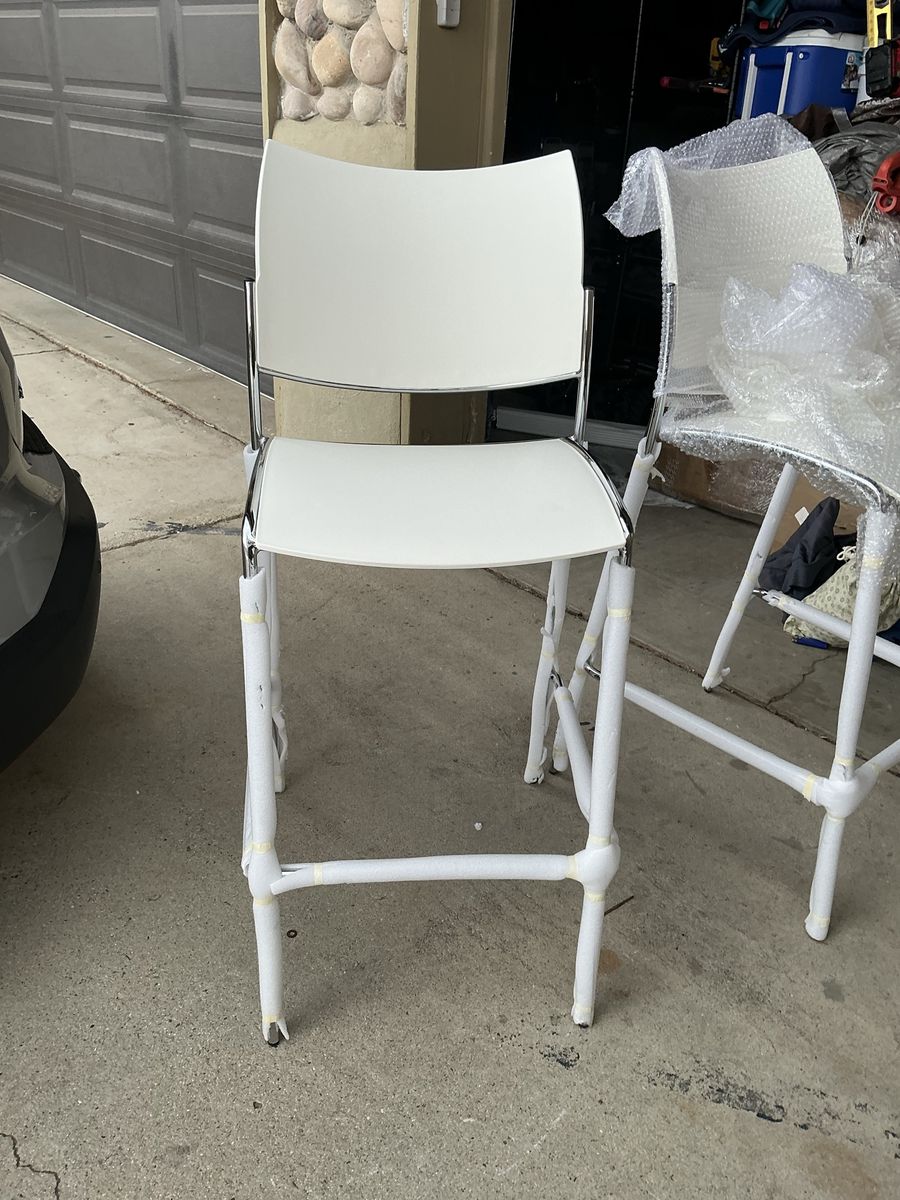 2-Safco Modern White Bar Height Chairs / Counter