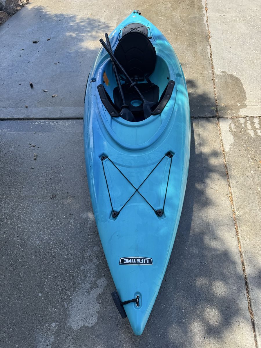 Lifetime Guster 10' Sit-Inside Kayak with Paddle - Blue