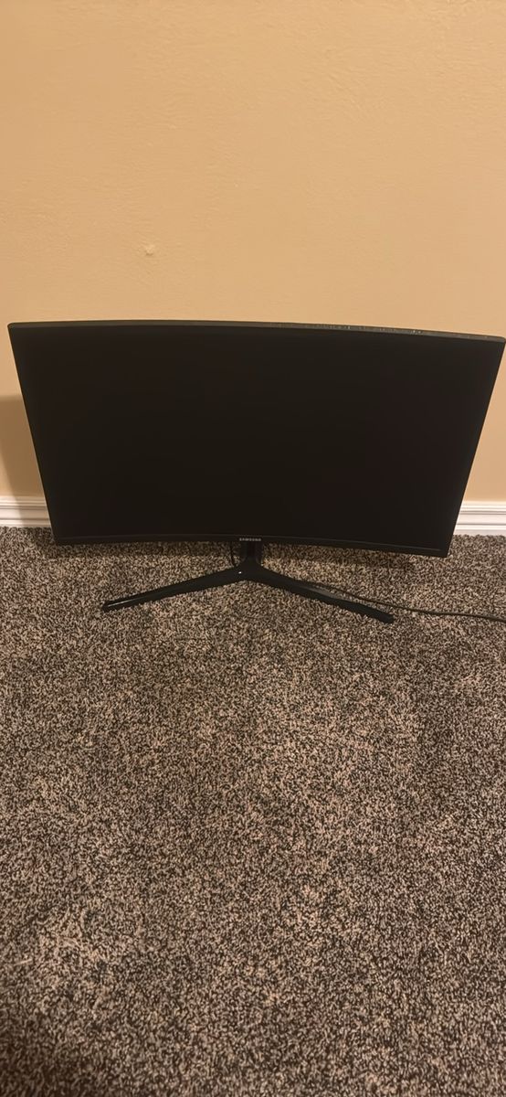 Samsung Curved Monitor