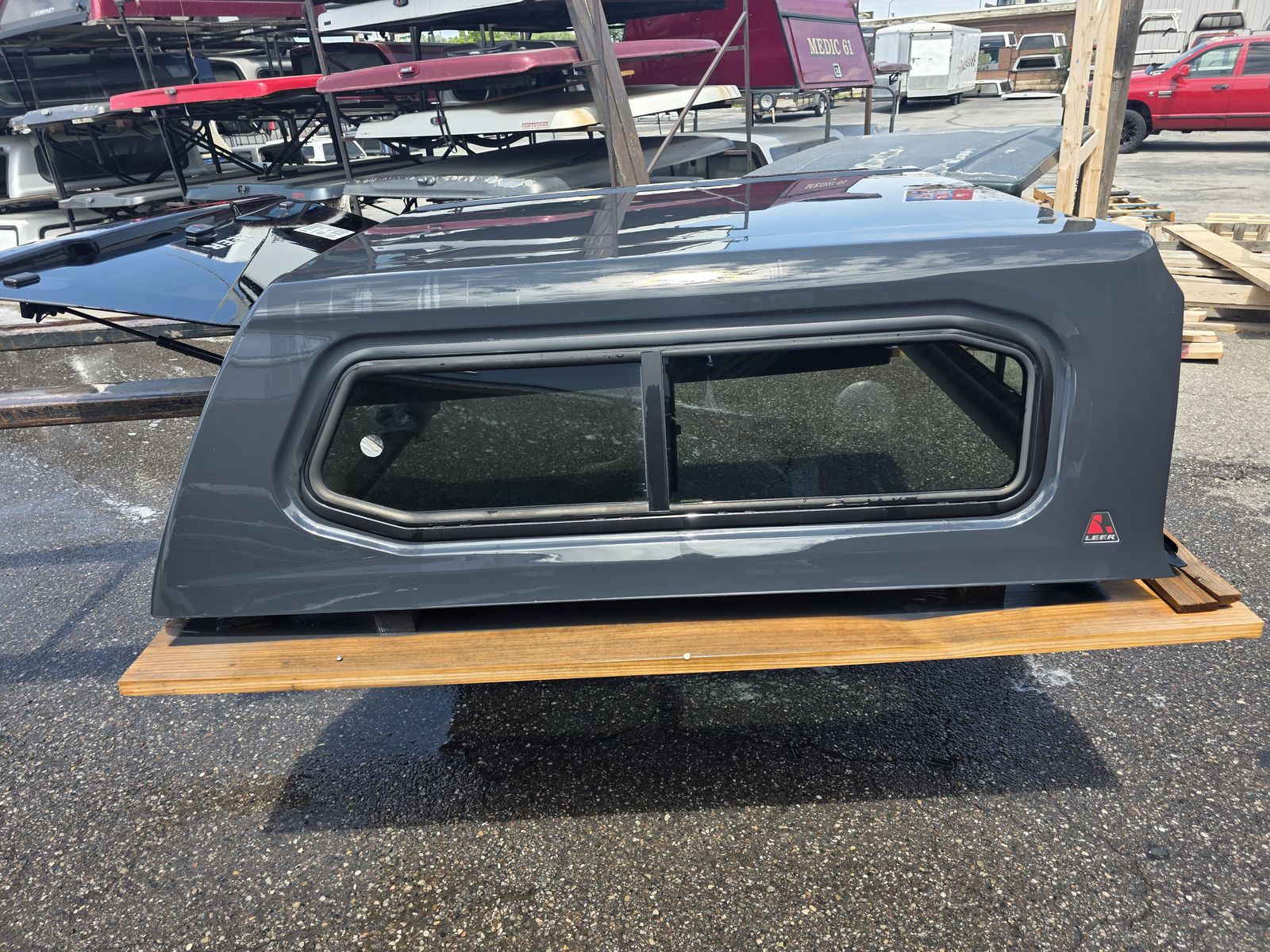 NEW LEER 100XR TRUCK SHELL FITS TOYOTA TACOMA 2024-CURRENT 5' BED LENGTH