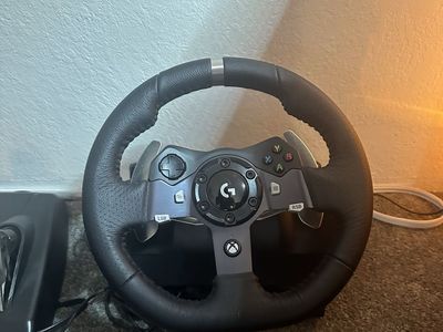 Logitech G920 Driving Force Racing wheel