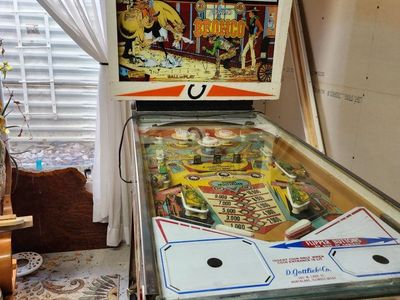 1977 Pinball machine