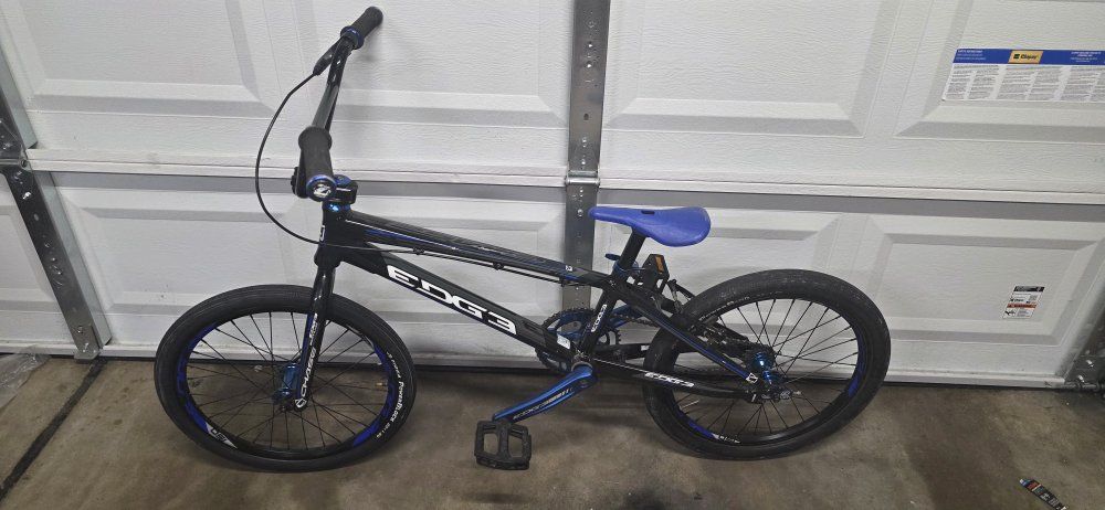Chase Edge Pro bmx bike