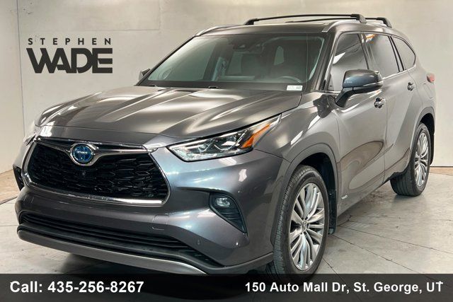 2022 Toyota Highlander Platinum