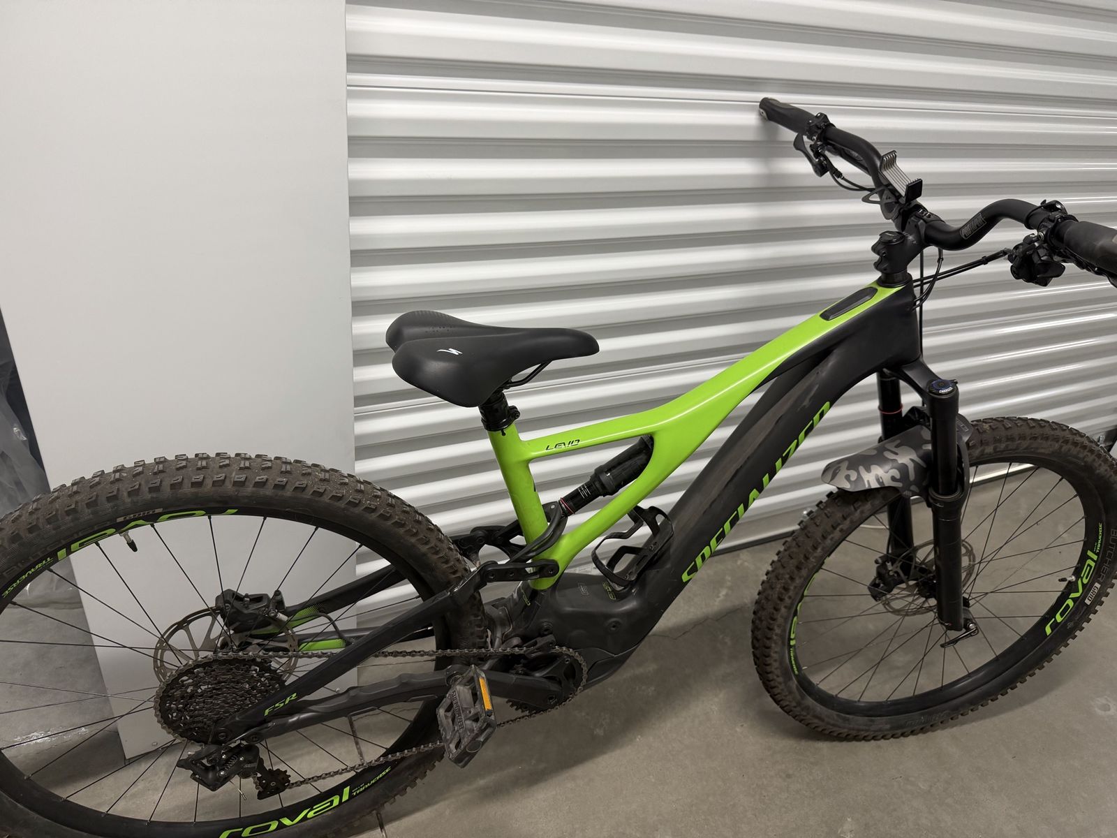 Specialized turbo levo expert carbon size large 