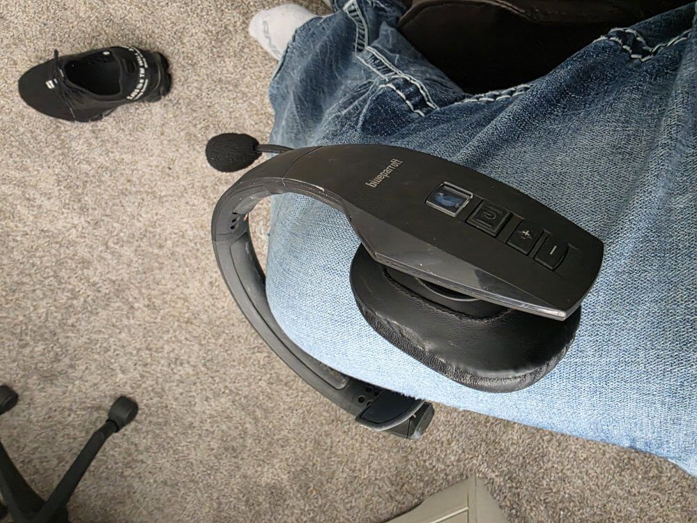 BlueParrott B550-XT Mono Bluetooth Wireless