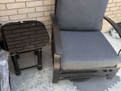 SINGLE Oversized outdoor aluminum swivel rocking glider chair