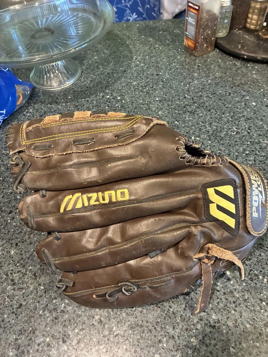 Large left handed Mizuno softball glove