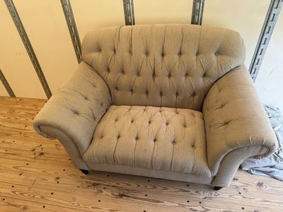 Nice Sofa/Loveseat