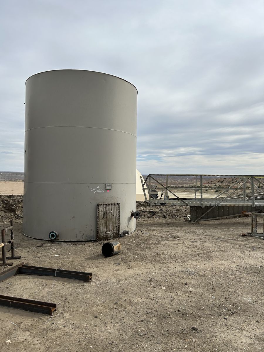 Fuel water tank