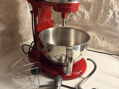 Kitchen Aid 5.5 Qt Stand Mixer Red