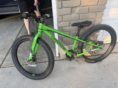 Cannondale Cujo 24 Kids Mountain Bike - Green, Kenda Tires, Disc Brakes, Good Condition