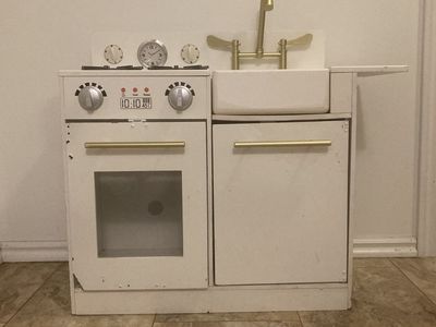 Small Wooden Kids Kitchen Playset