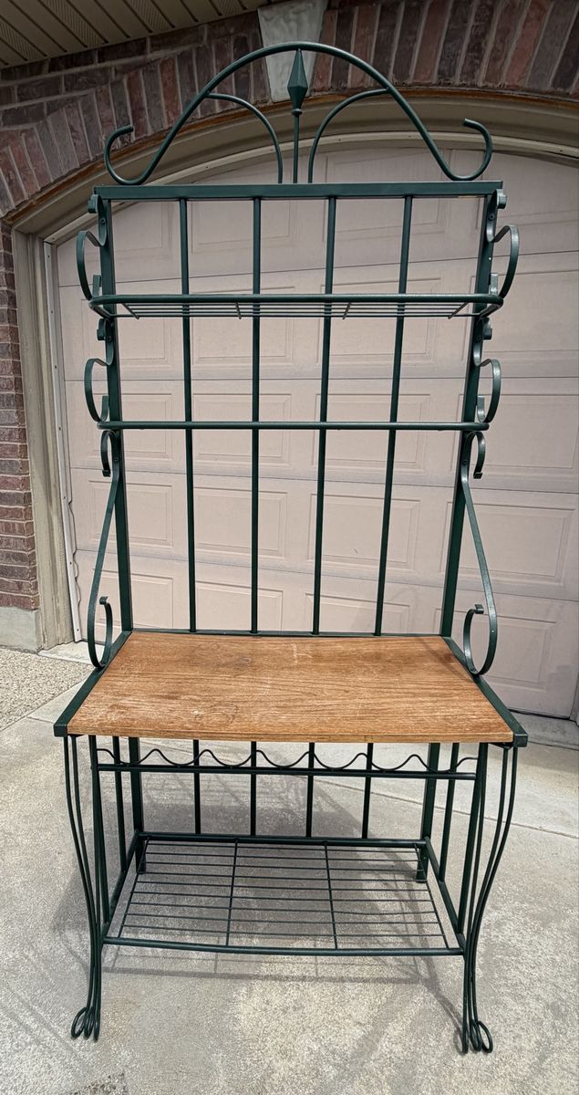 Baker’s Rack